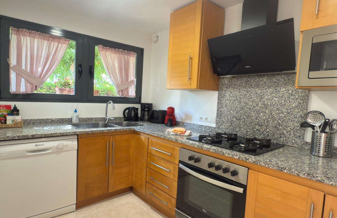 Two-bedroom apartment with pool for long-term rental in Llenaire, Pollensa, Mallorca